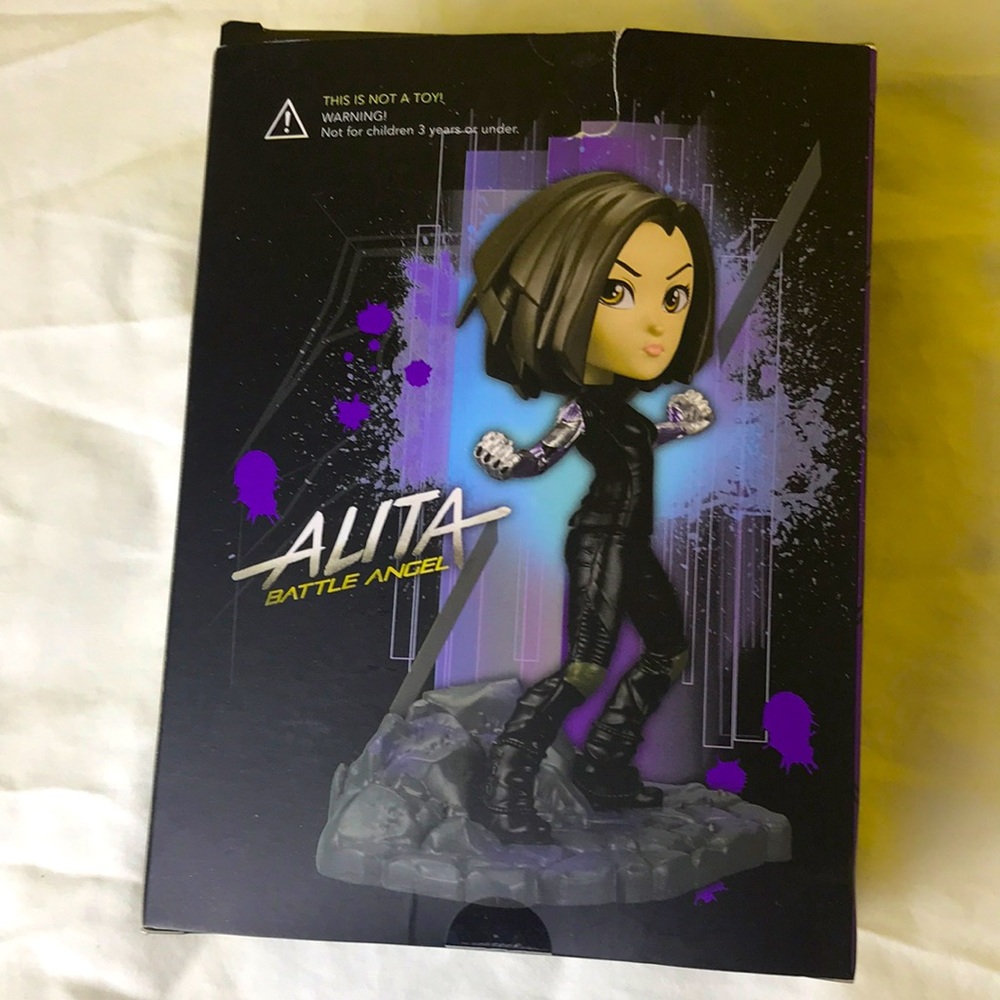 Loot Crate Anime exclusive Amita Battle Angel collectible figure in box